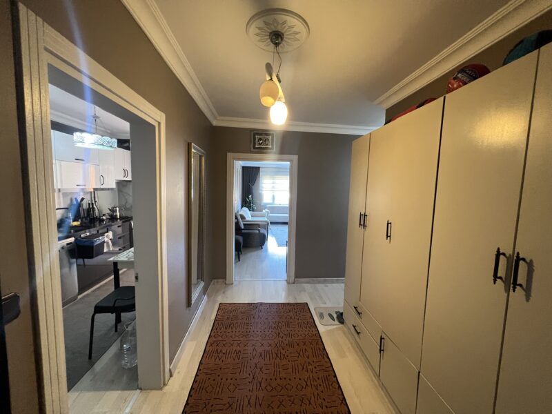 ÇAYIROVA ÇAĞDAŞKENT SİTESİ’NDE SATILIK 3+1 DAİRE